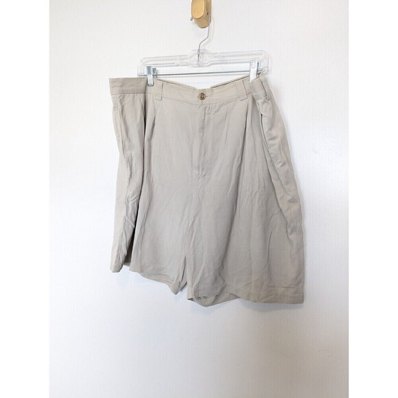 Tommy Bahama Silk Shorts Mens Size 42 Tan Pleated Casual - Picture 2 of 10